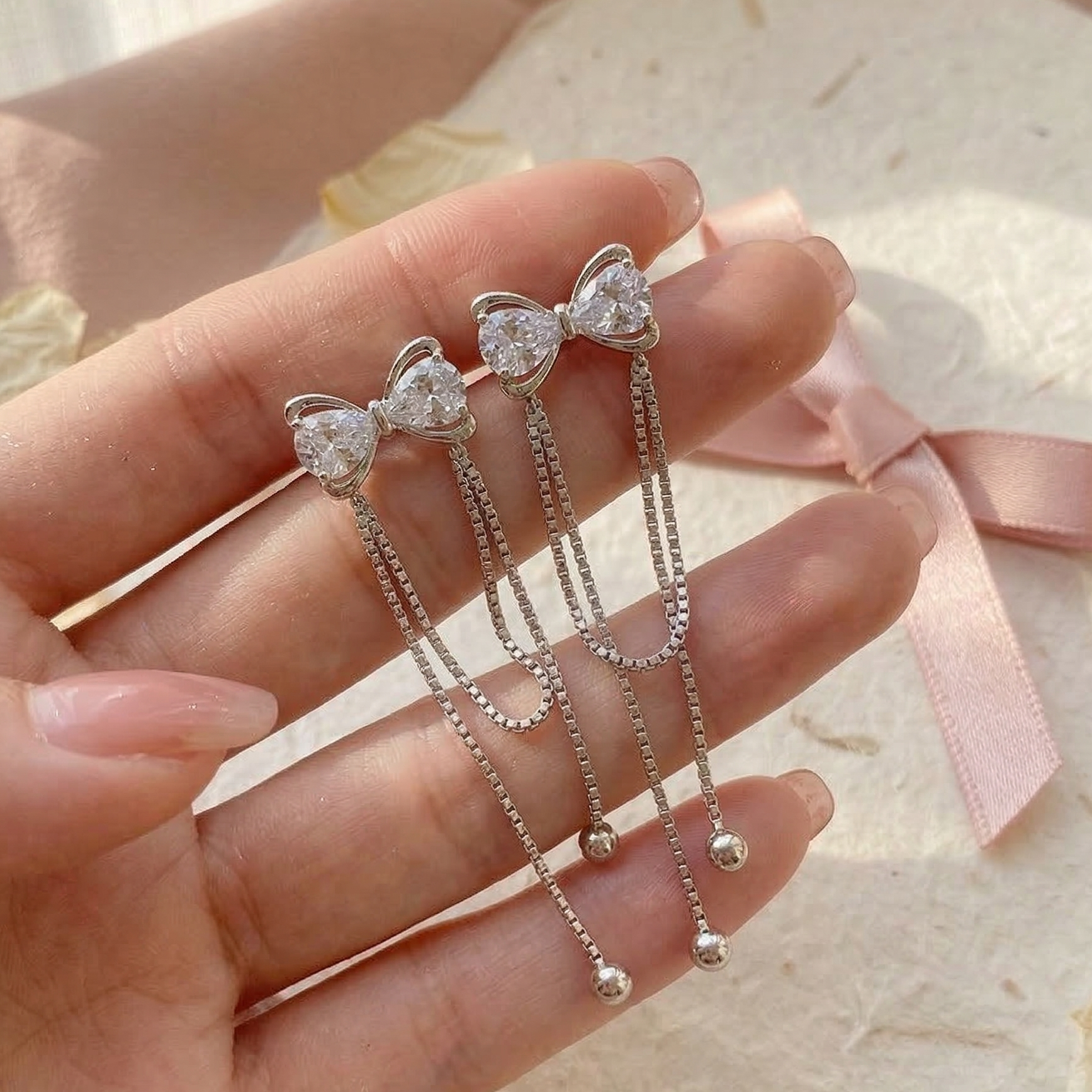 Ribbon Dangling Earrings