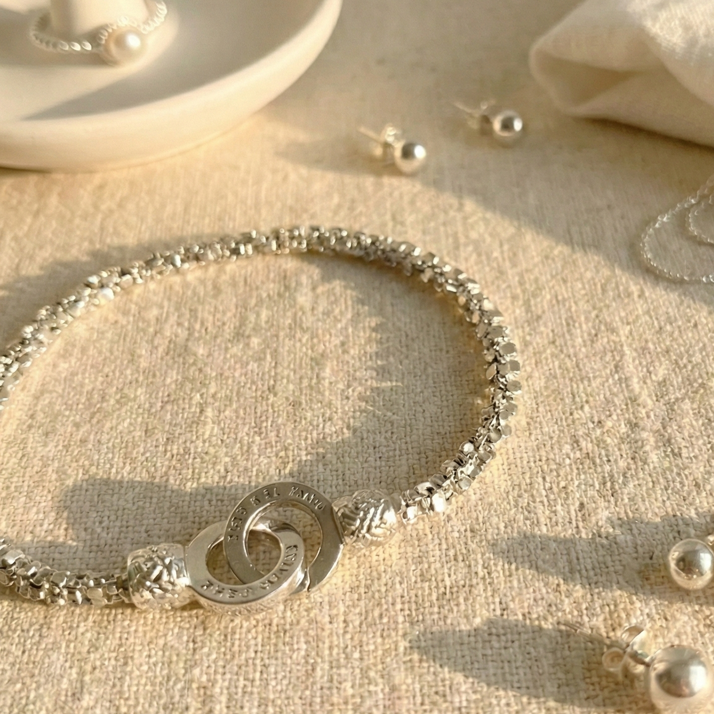 Eternal Link Bracelet