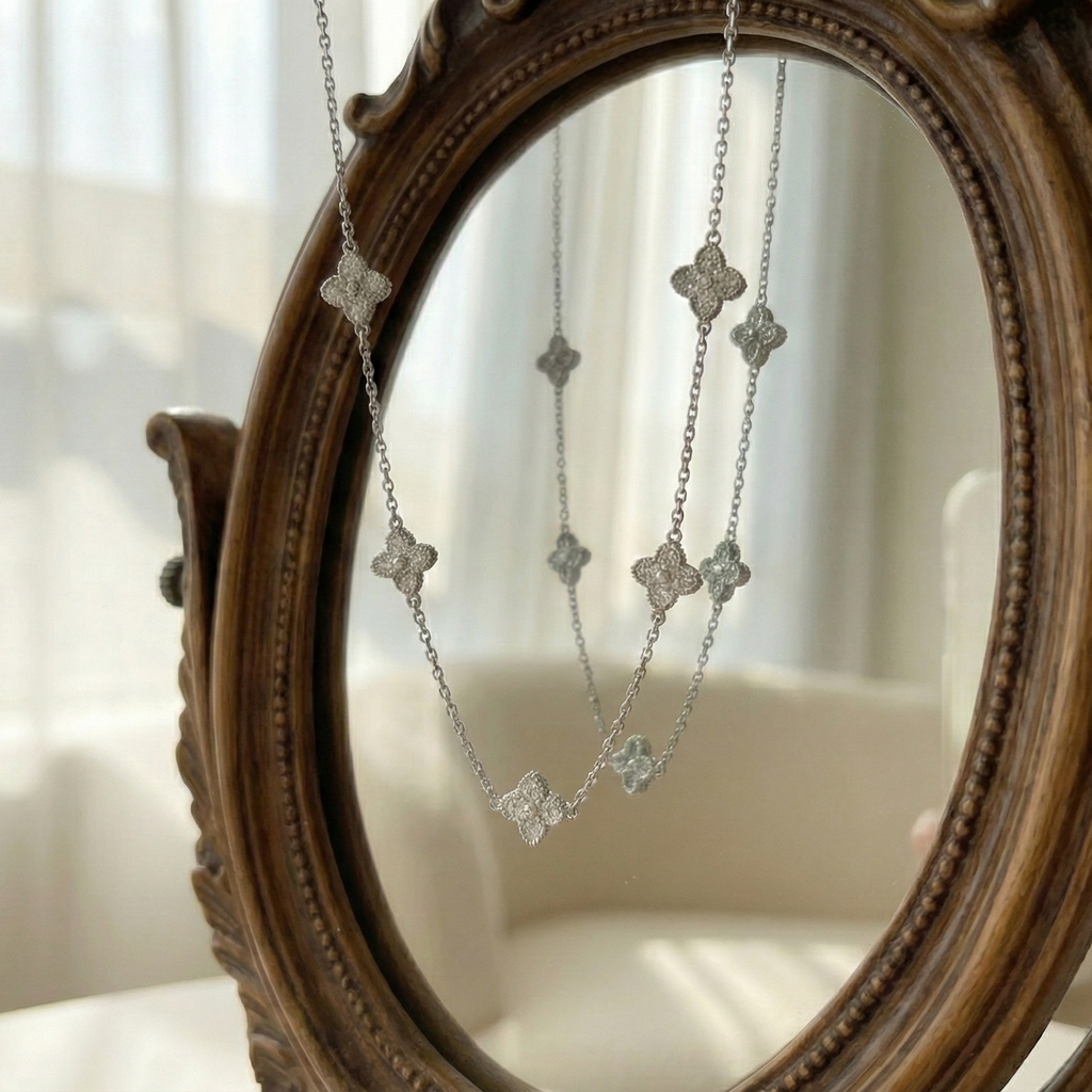 Gypsophila Necklace