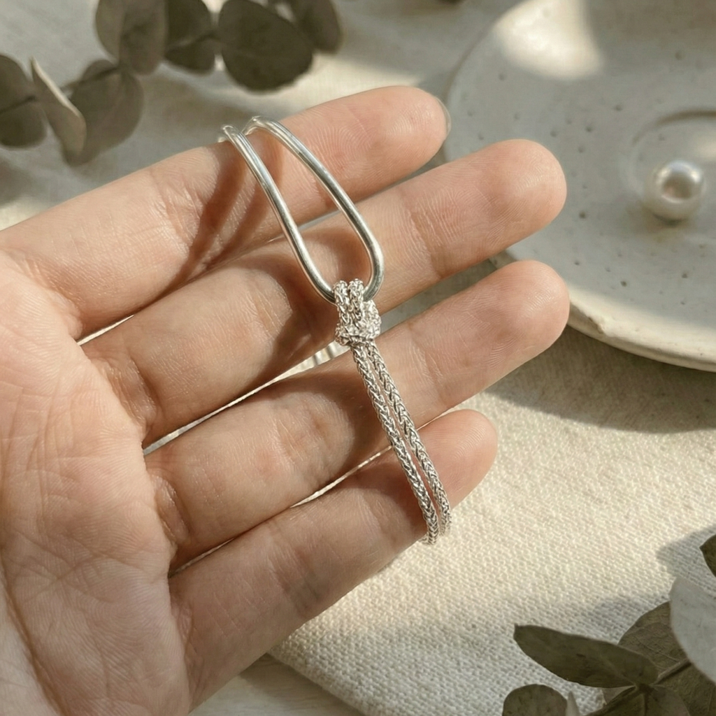 Serene Knot Bracelet